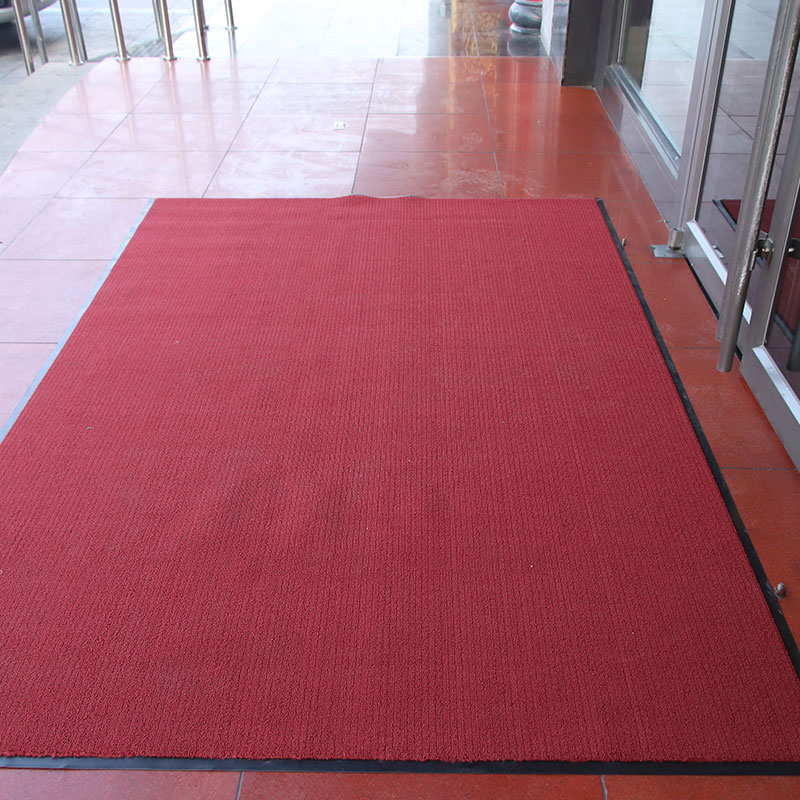 门口红色地毯地垫
